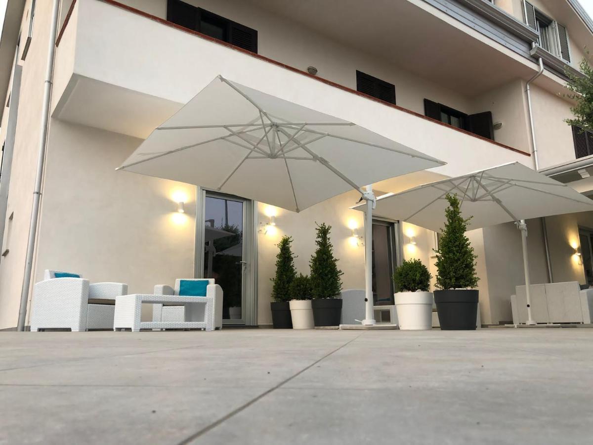 Invilla Bed&Breakfast - Quality Rooms Santa Maria di Castellabate Exterior foto